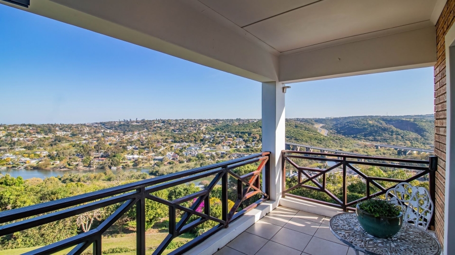 5 Bedroom Property for Sale in Beacon Bay Eastern Cape